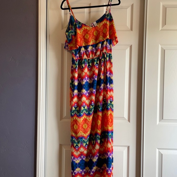 Fun summer maxi dress - Picture 1 of 3